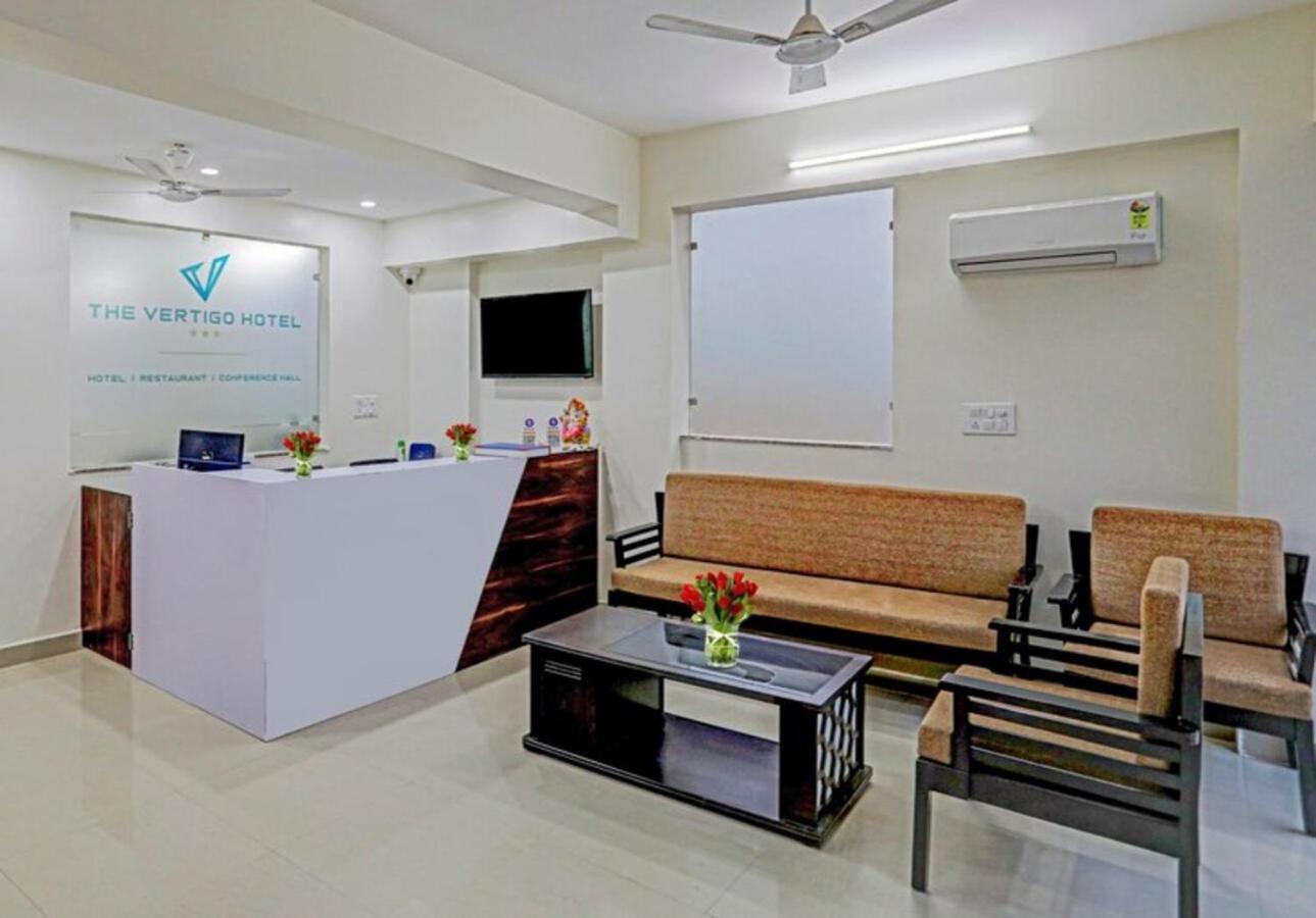 Hotel The Vertigo By Boom Rooms Noida Dış mekan fotoğraf